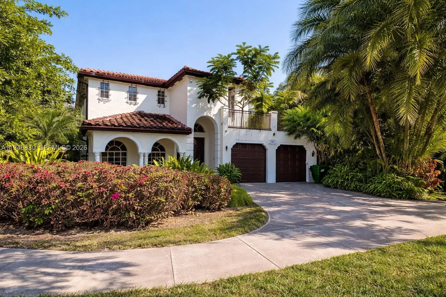 4 bedroom 4 bath for sale at 6601 SW 166th Ct, Miami FL 33193