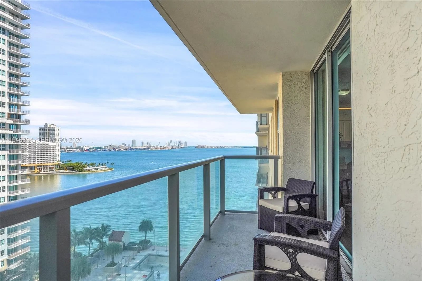 3 bedroom 2 bath for sale at 1155 Brickell Bay Dr # 1702, Miami FL 33131