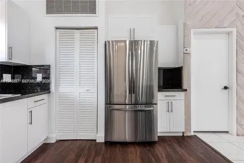 601 Leslie Dr # 601, Hallandale Beach FL 33009