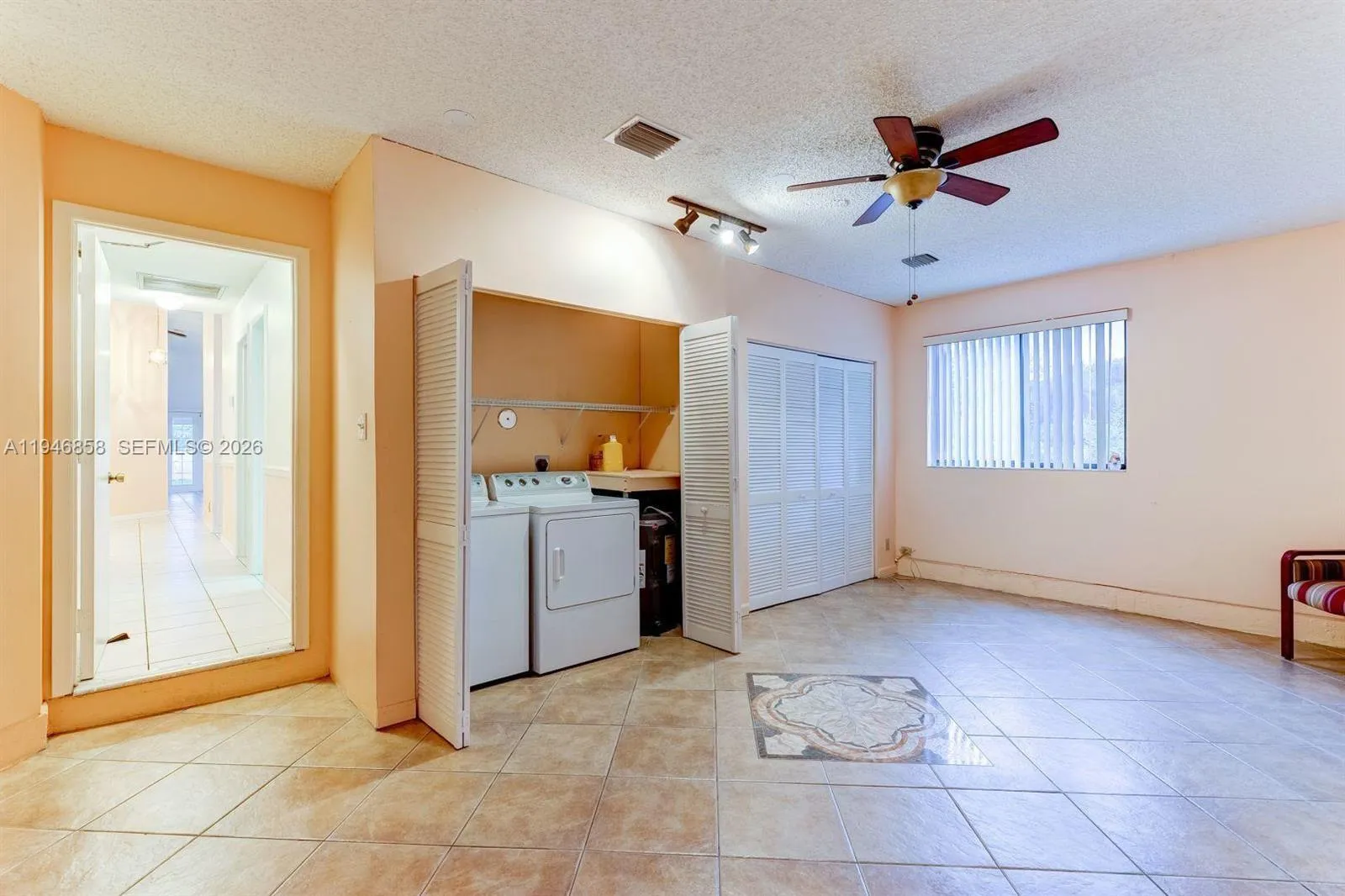 3800 NW 19th St, Coconut Creek FL 33066