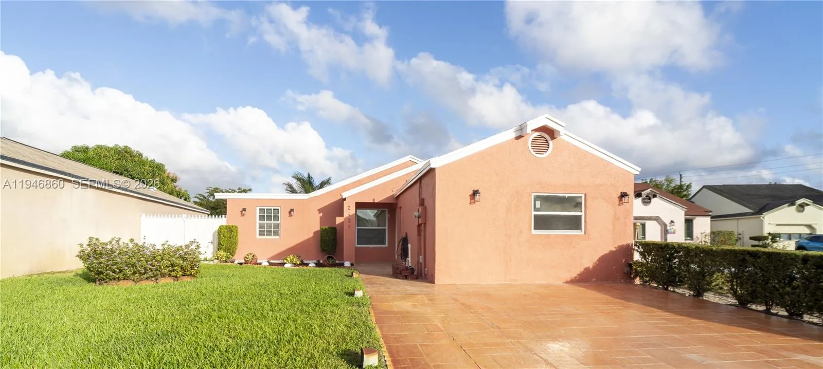 4 bedroom 4 bath for sale at 2421 SW 84th Ter, Miramar FL 33025