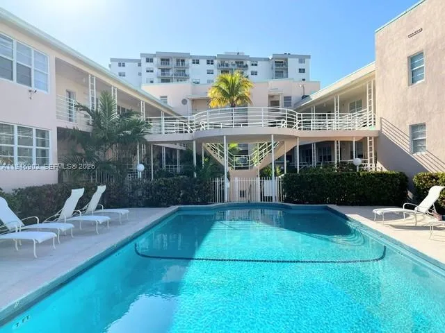 6881 Bay Dr # 1, Miami Beach FL 33141