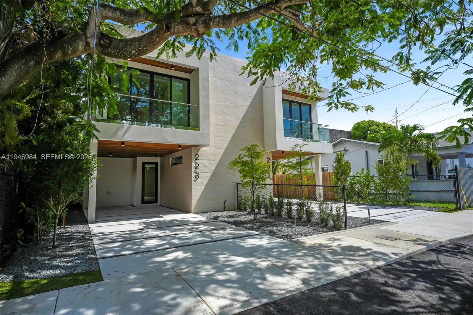 223 NW 51st St, Miami FL 33127
