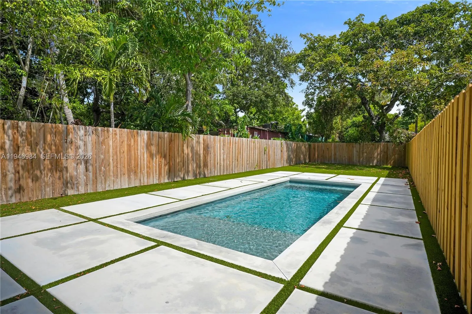 223 NW 51st St, Miami FL 33127