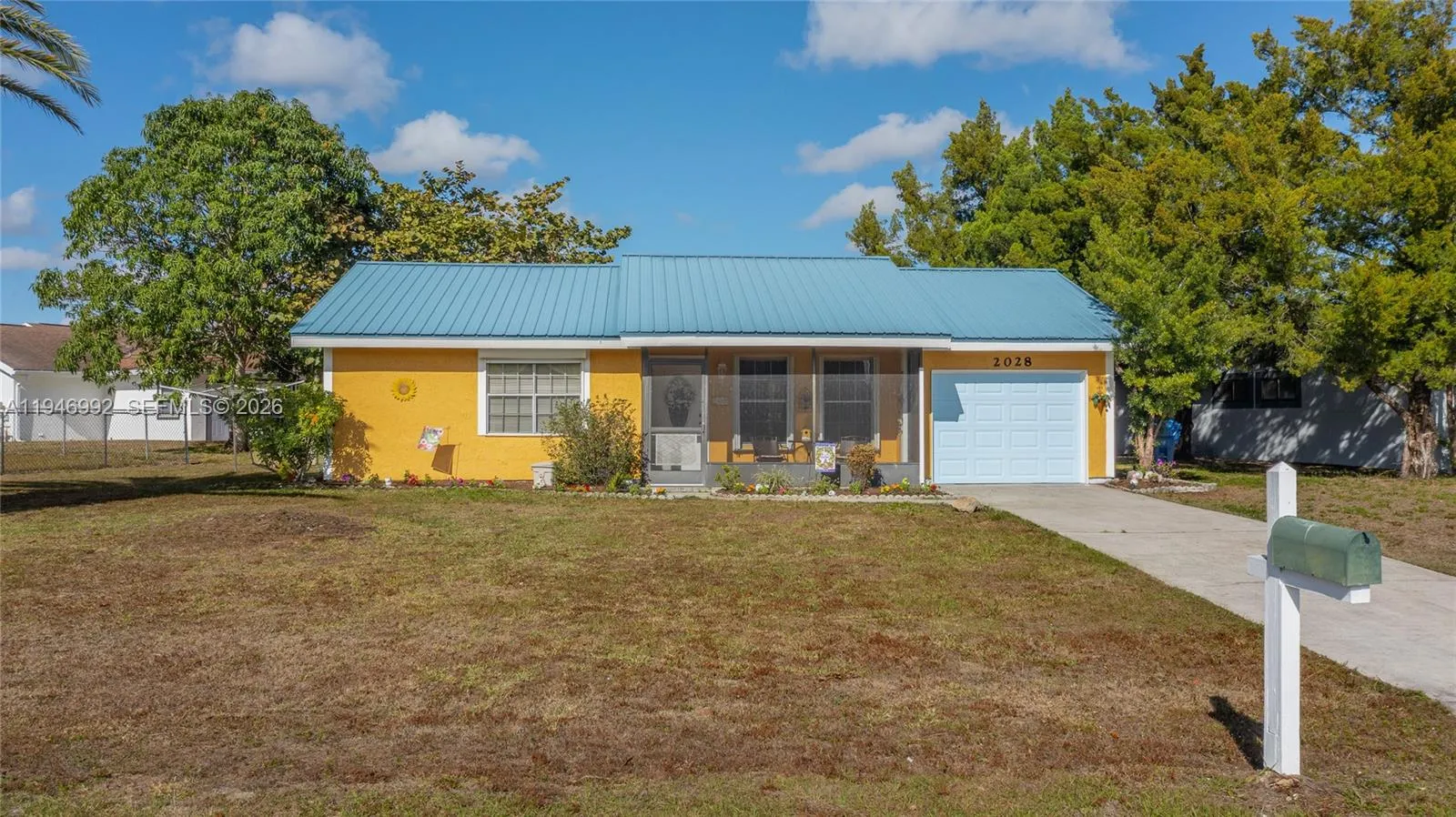 2 bedroom 1 bath Residential for sale at 2028 Schooner Dr, La Belle FL 33935