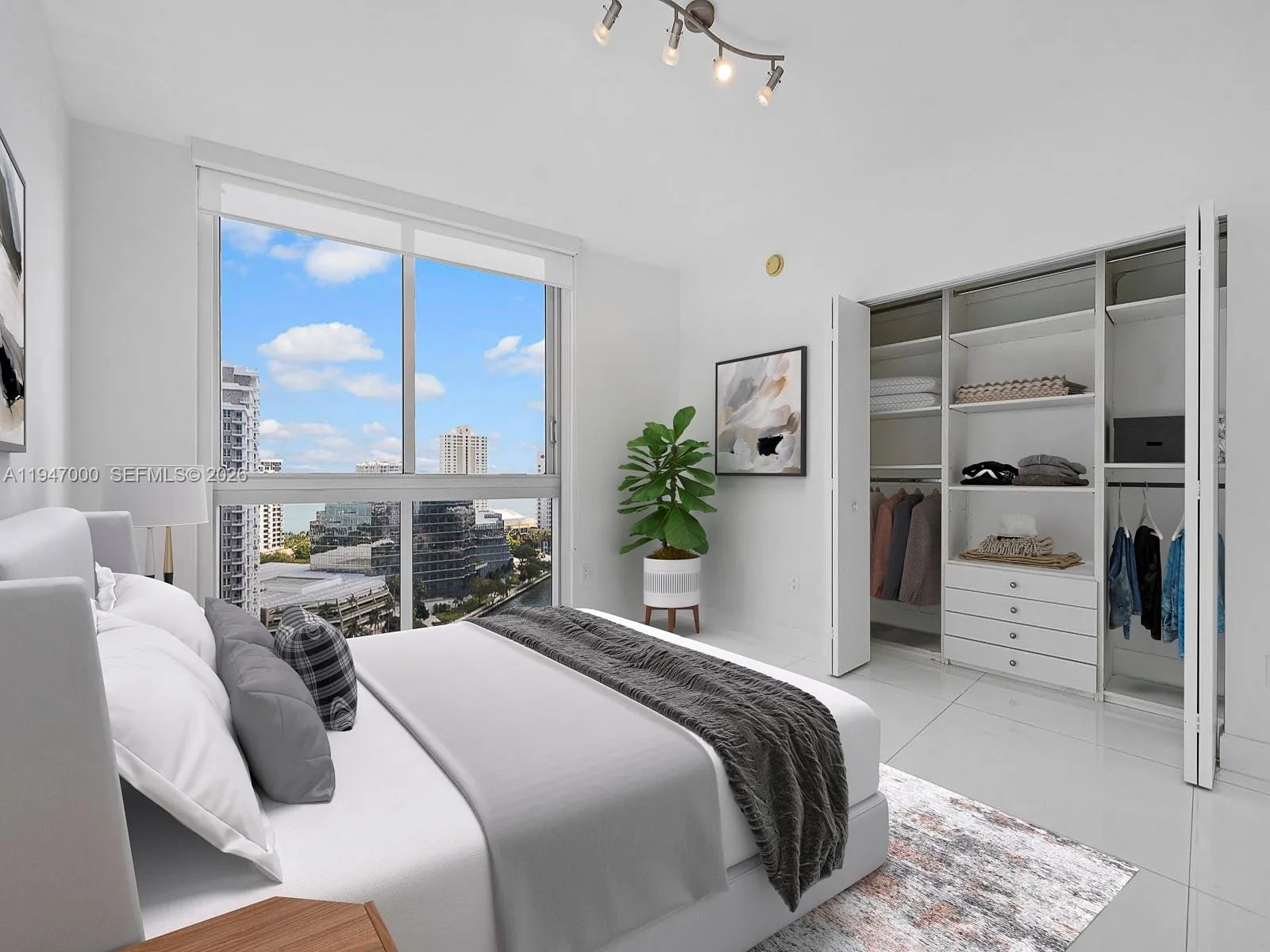 495 Brickell Ave # 1801, Miami FL 33131