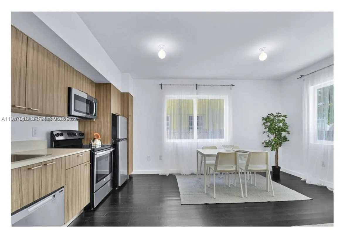 557 Michigan Ave # 111, Miami Beach FL 33139