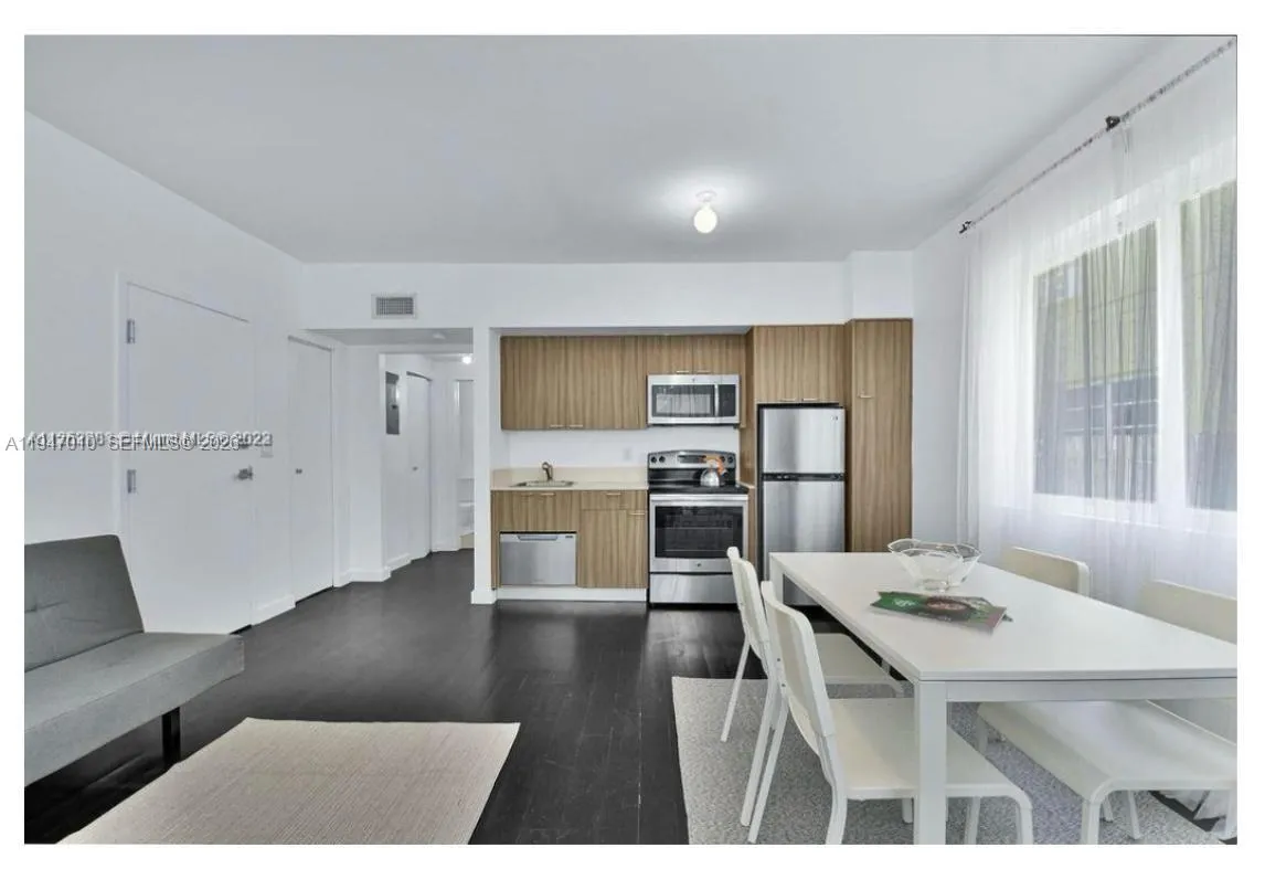 557 Michigan Ave # 111, Miami Beach FL 33139