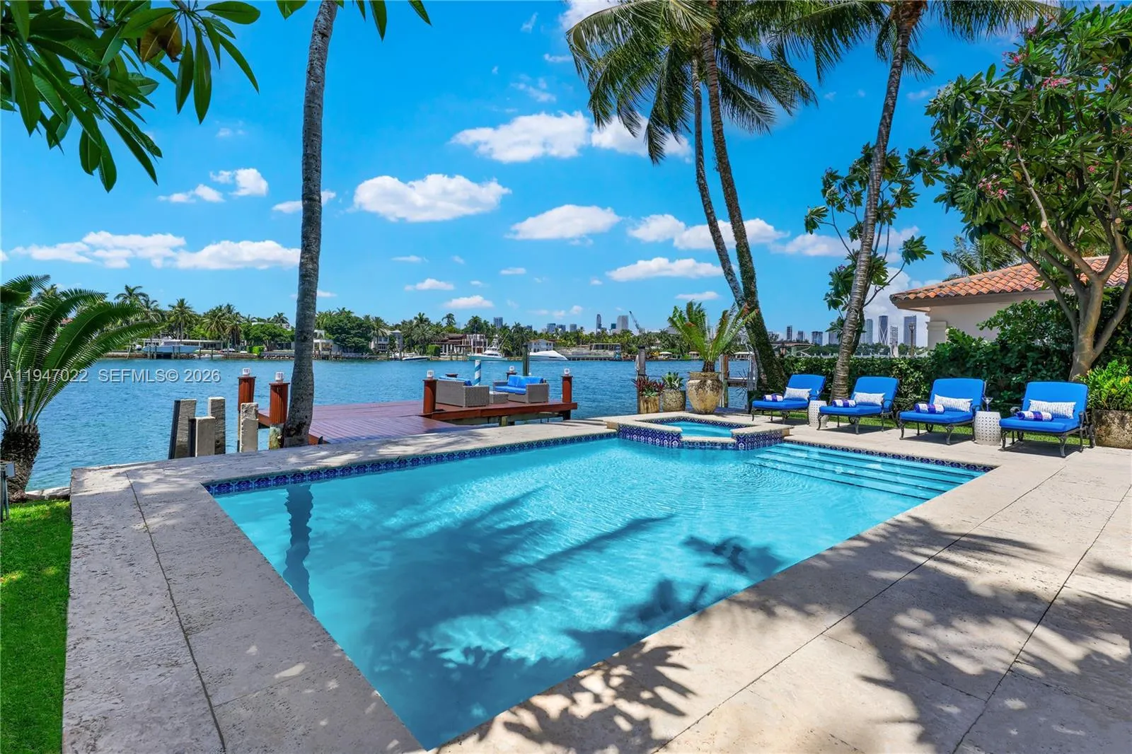 6 S Hibiscus Dr, Miami Beach FL 33139