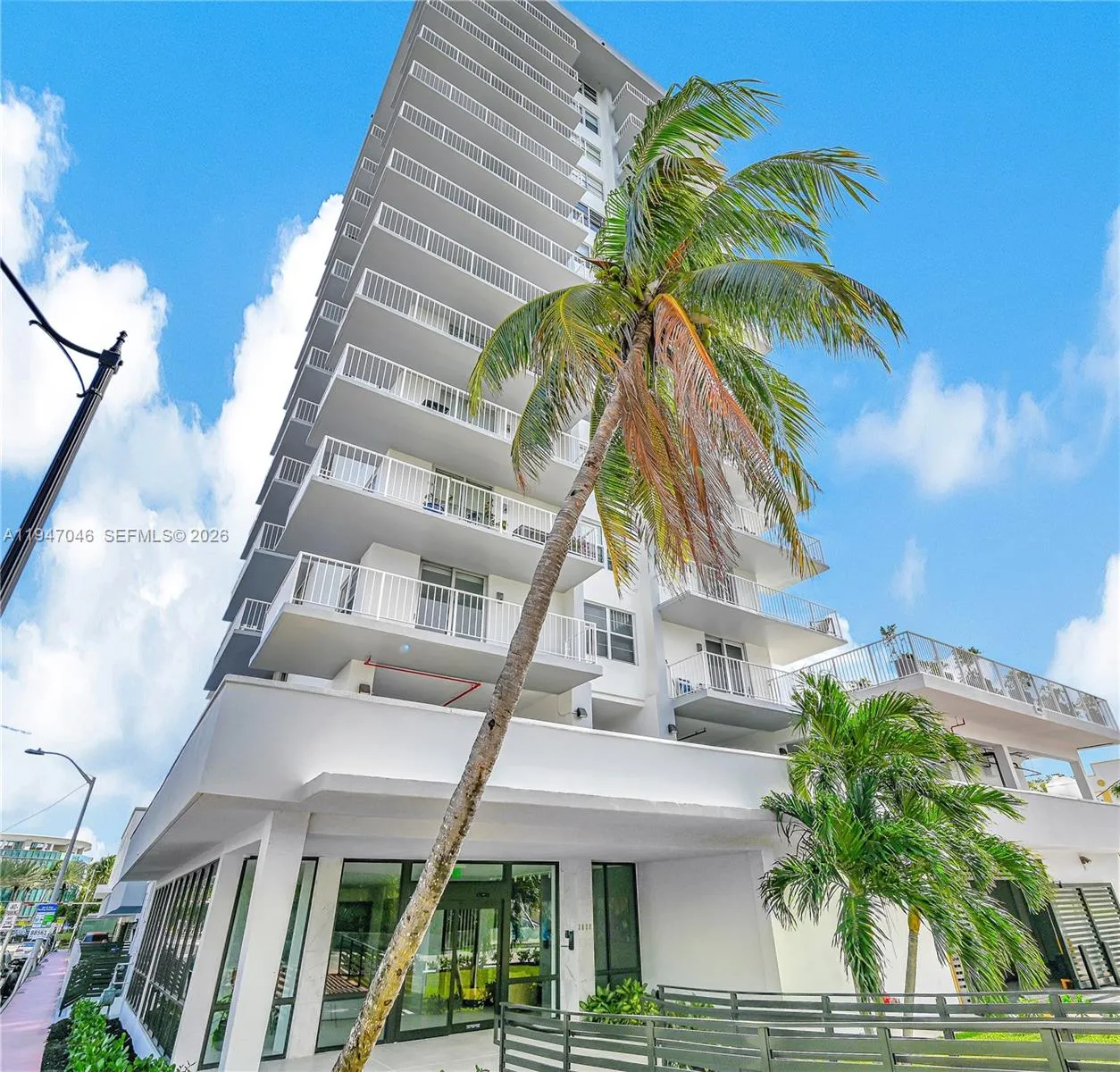 1 bedroom 1 bath for sale at 2829 Indian Creek Dr # 410, Miami Beach FL 33140