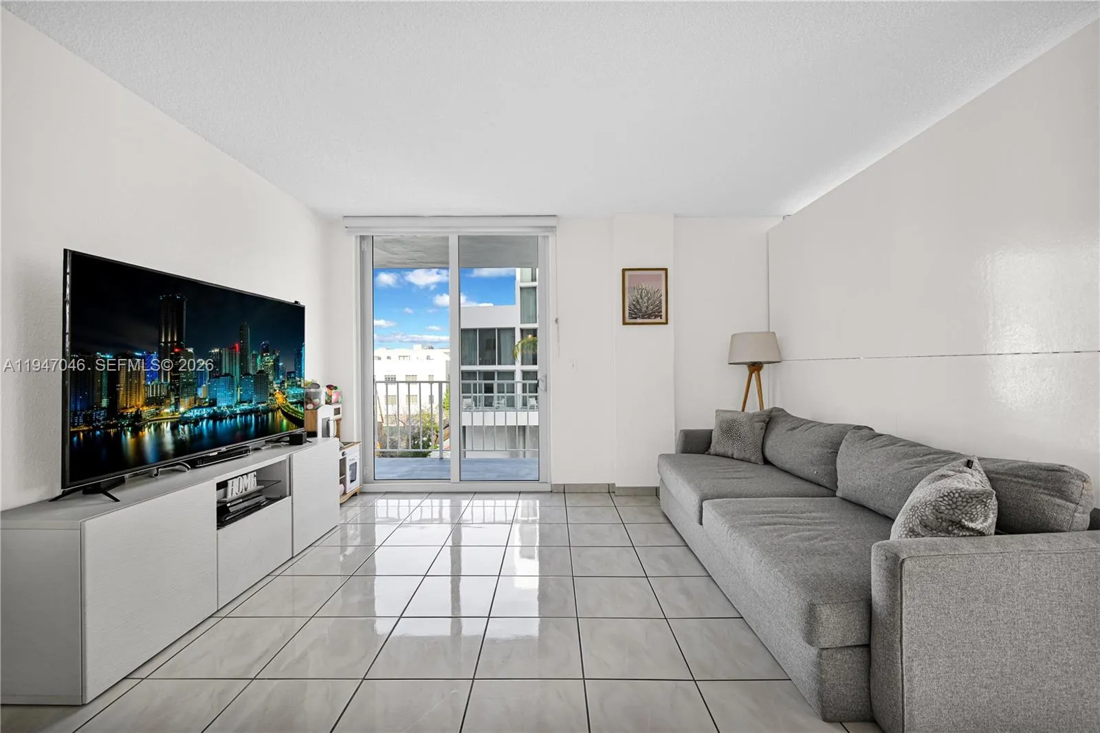 2829 Indian Creek Dr # 410, Miami Beach FL 33140