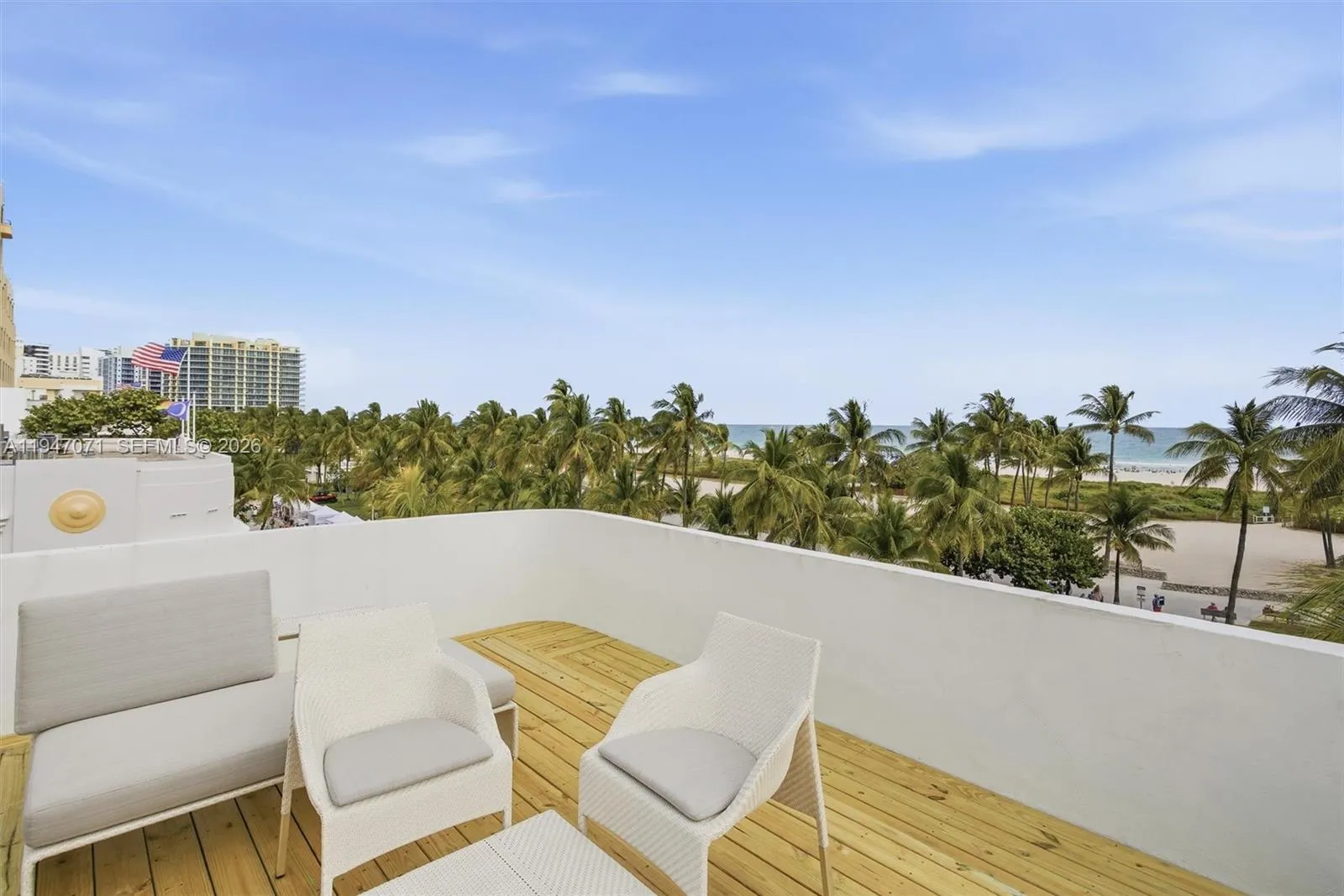 4 bedroom 4 bath for sale at 1250 Ocean Dr, Miami Beach FL 33139