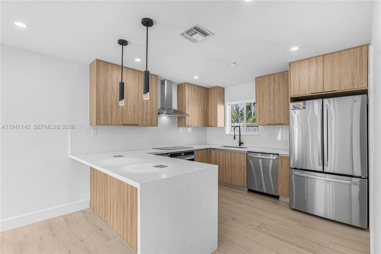1116 N 31st Ave, Hollywood FL 33021