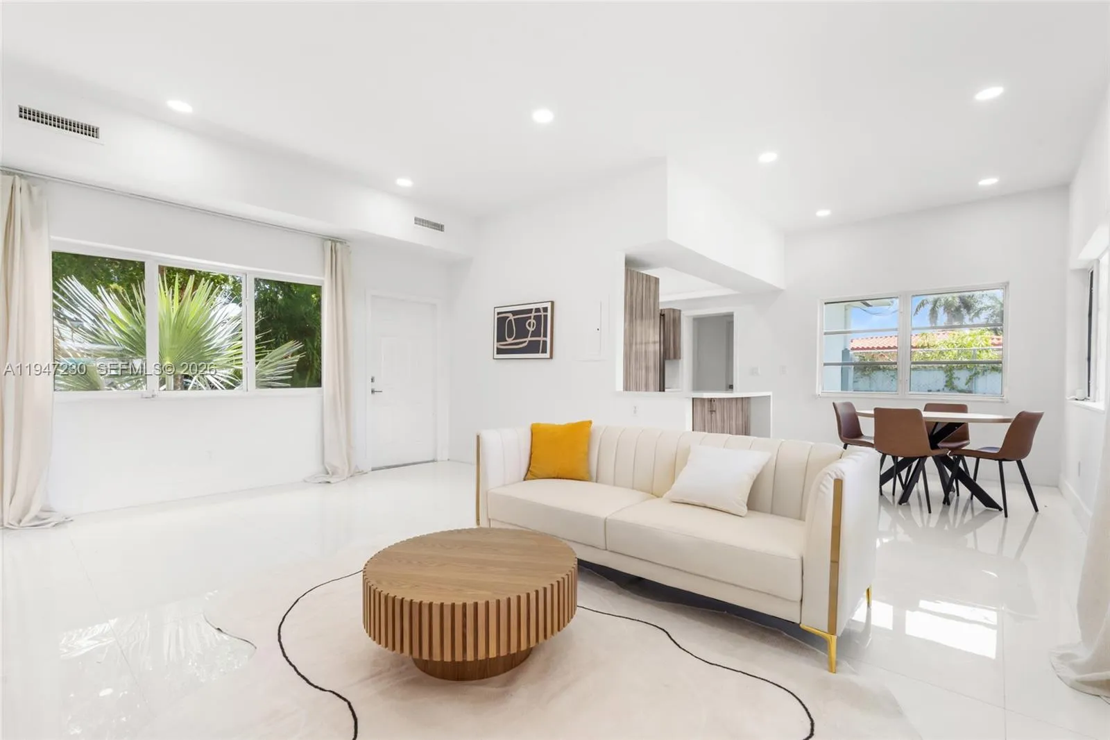 1581 Normandy Dr, Miami Beach FL 33141