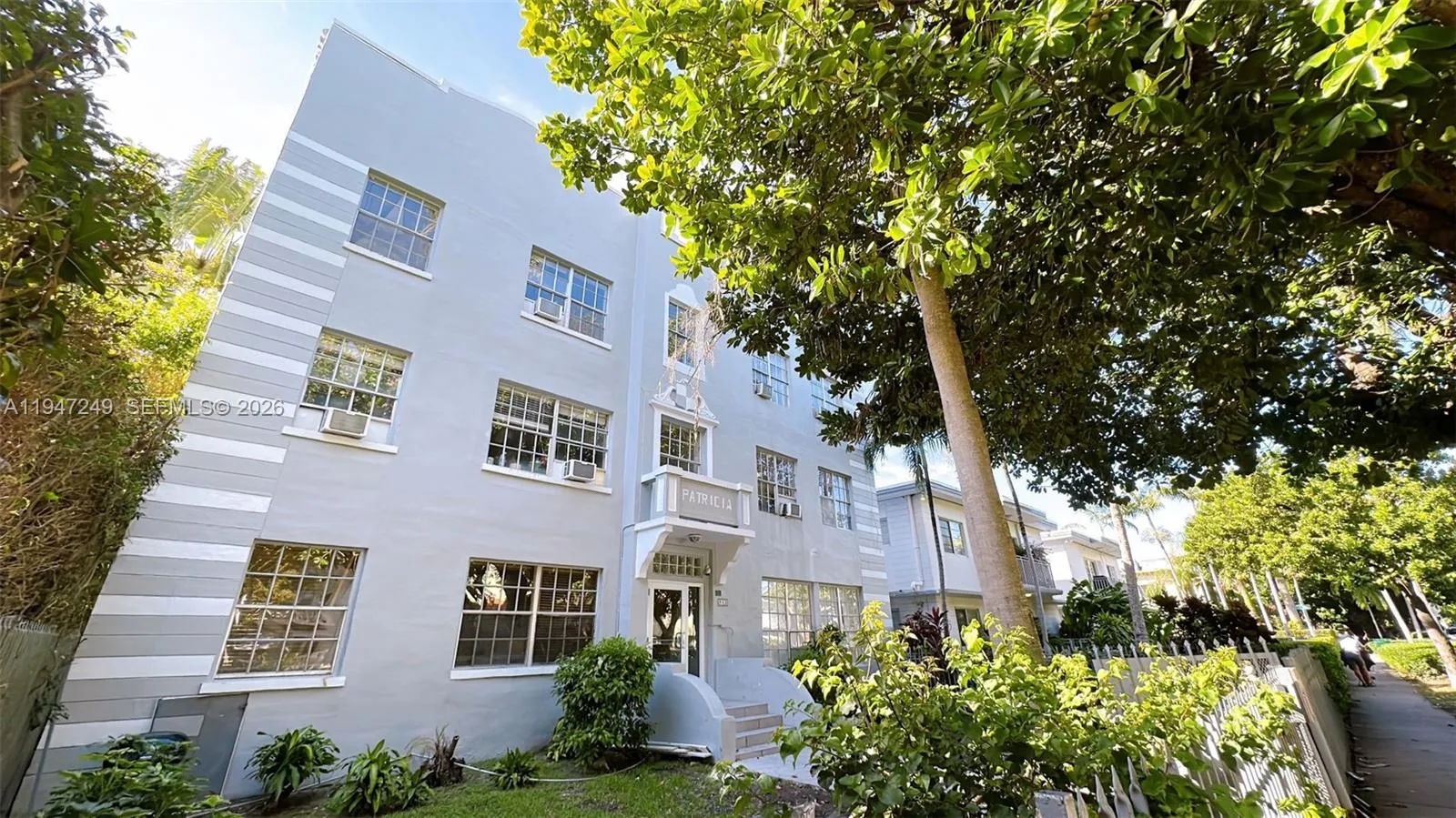 1 bedroom 1 bath for sale at 842 Meridian Ave # 2C, Miami Beach FL 33139