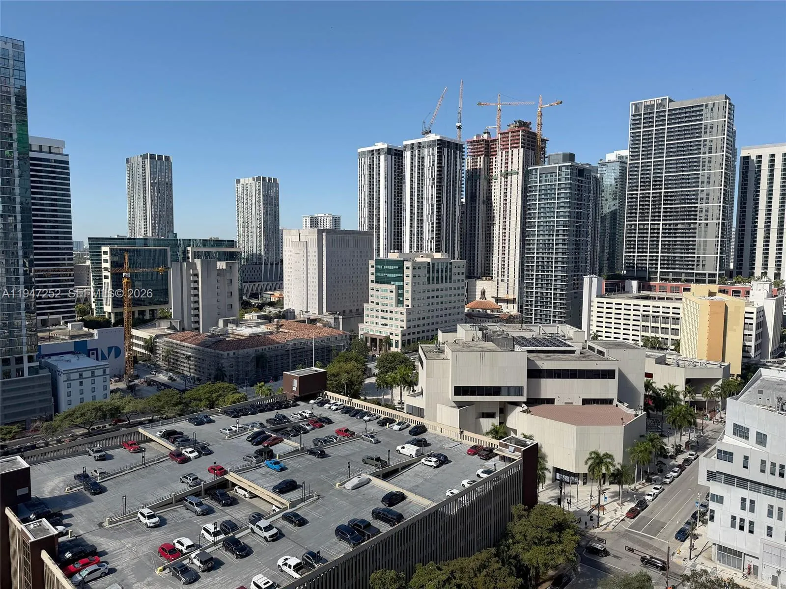 1 bedroom 1 bath for sale at 133 NE 2nd Ave # 2107, Miami FL 33132