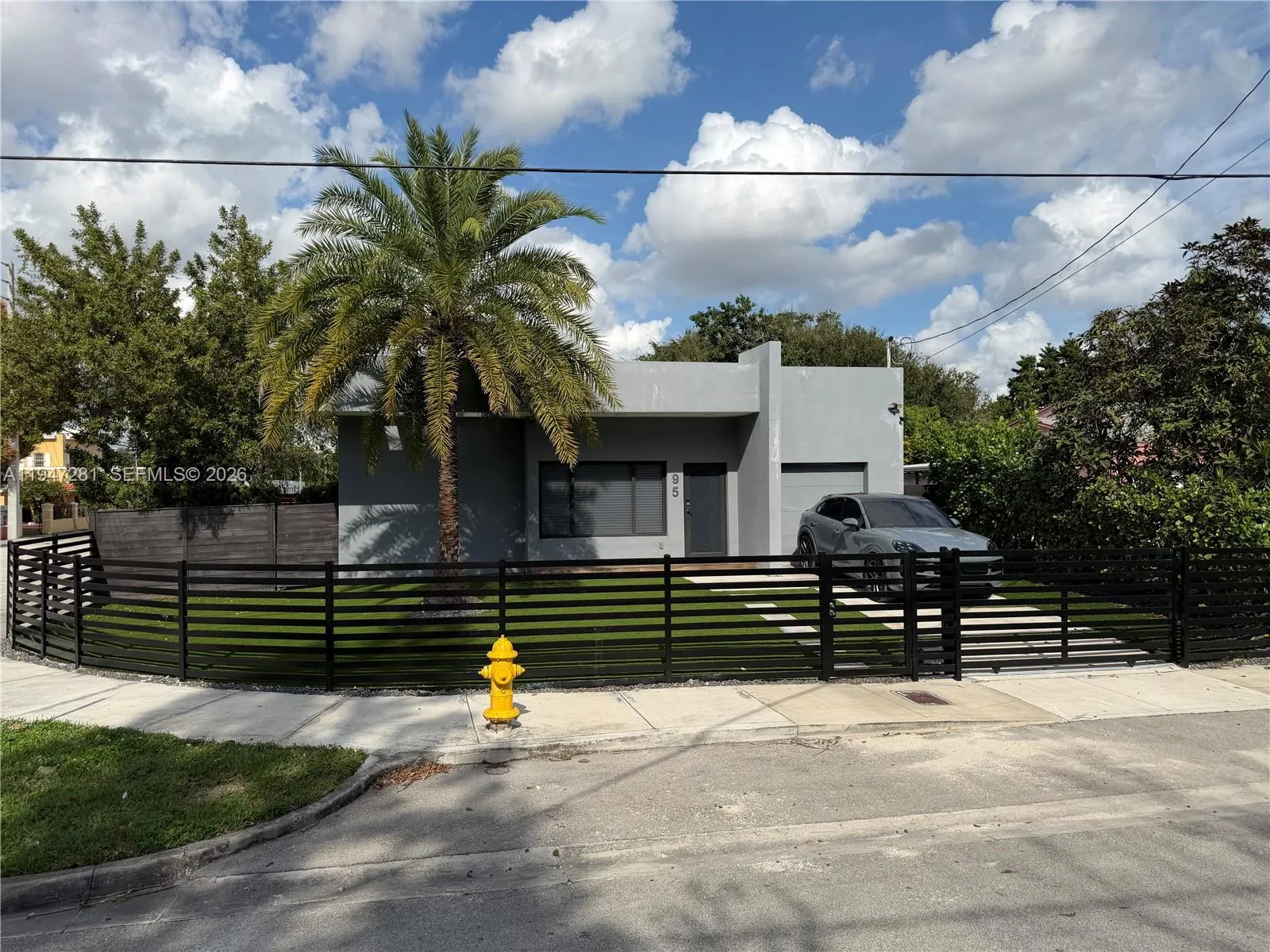 95 NW 52nd St, Miami FL 33127
