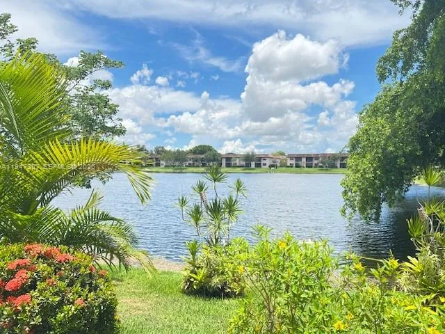 905 NW 107th Ave, Pembroke Pines FL 33026