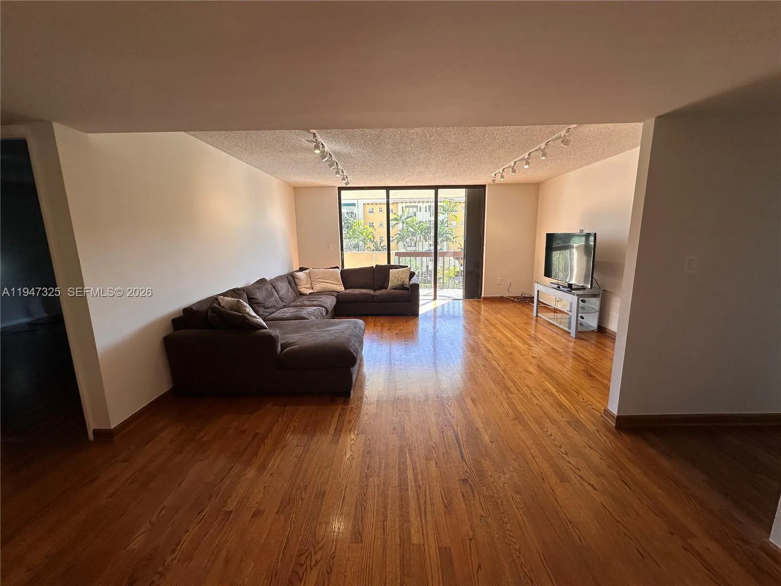 600 Biltmore Way # 318, Coral Gables FL 33134