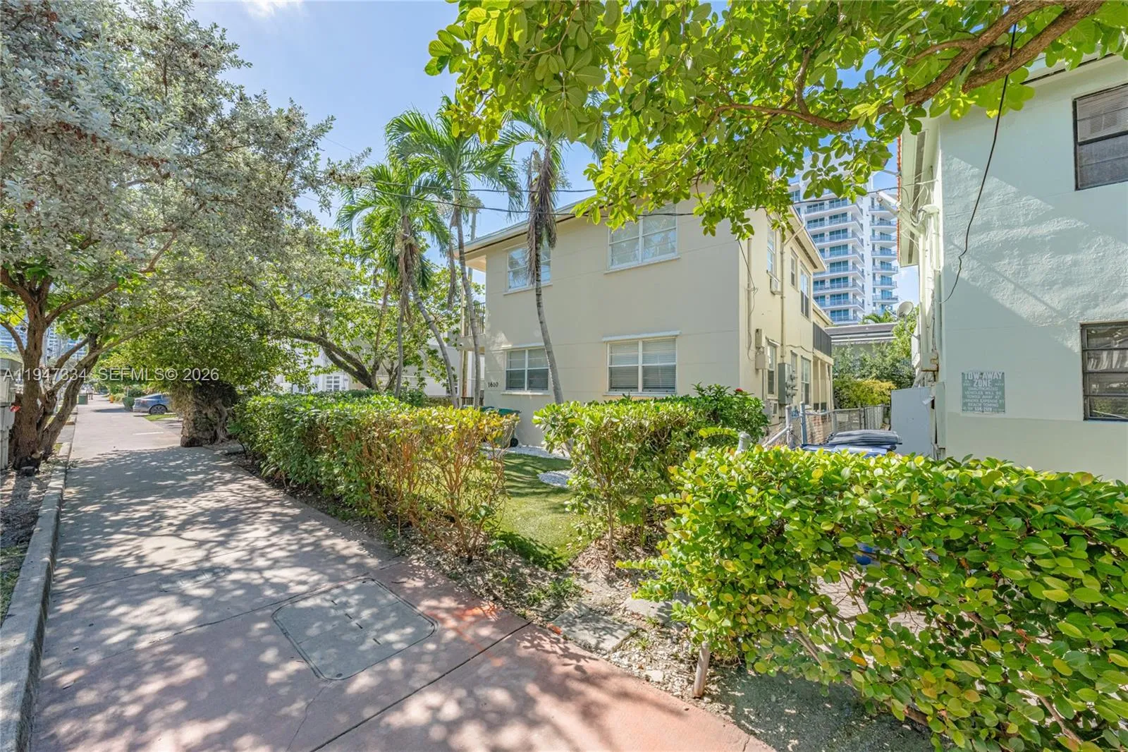1610 Bay Rd, Miami Beach FL 33139