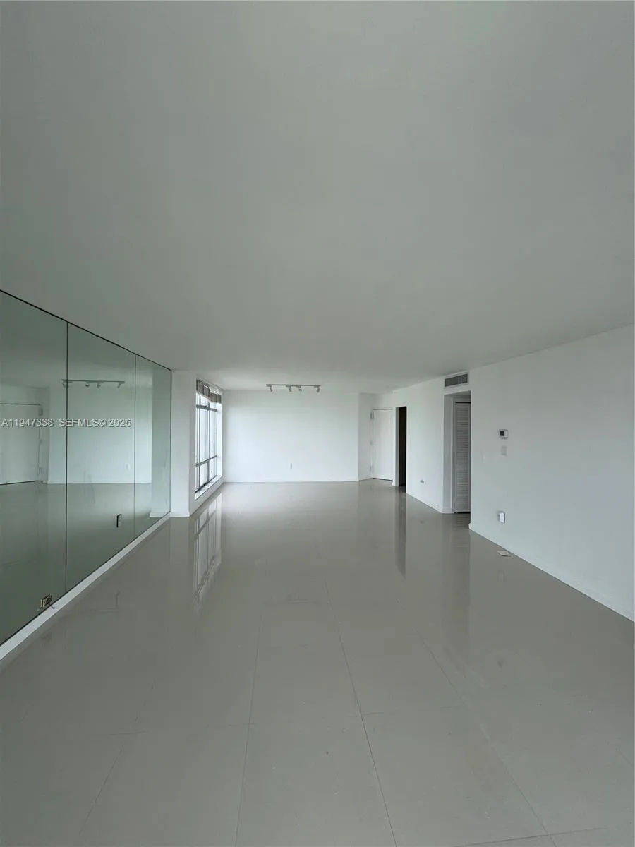 5750 Collins Ave # 10F, Miami Beach FL 33140
