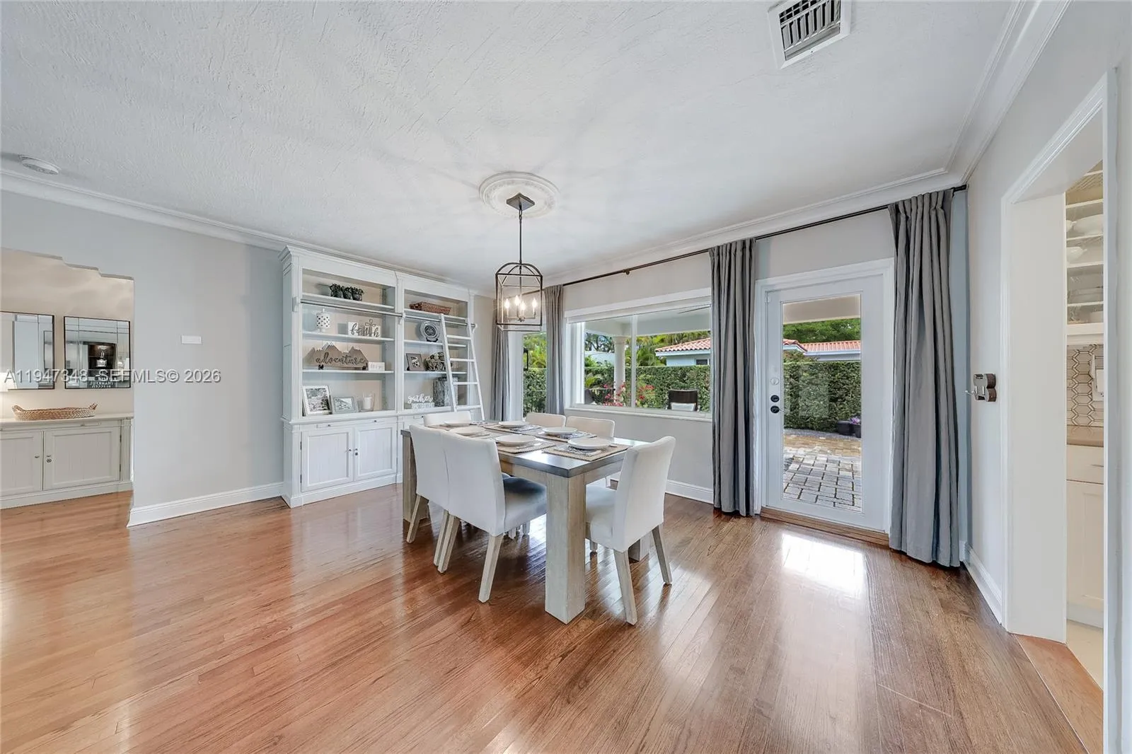 1402 Tangier St, Coral Gables FL 33134