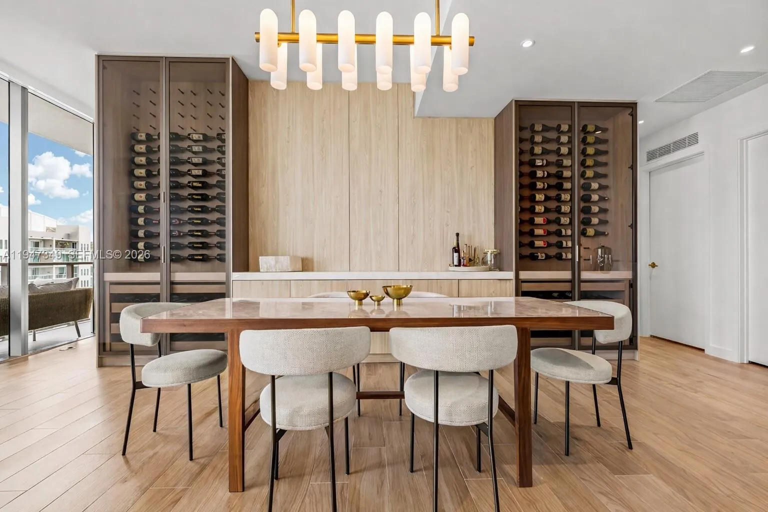 3 bedroom 3 bath for sale at 2678 Tigertail Ave # 1806, Miami FL 33133