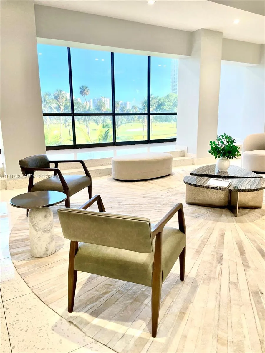 20335 W Country Club Dr # 405, Aventura FL 33180