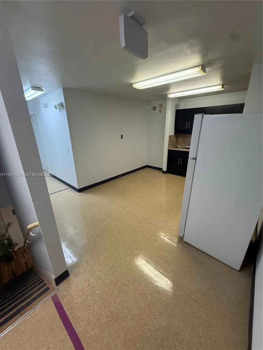 262 Miracle Mile, Coral Gables FL 33134