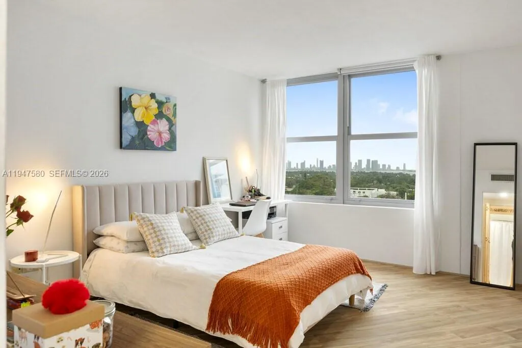 2899 Collins Ave # 1638, Miami Beach FL 33140