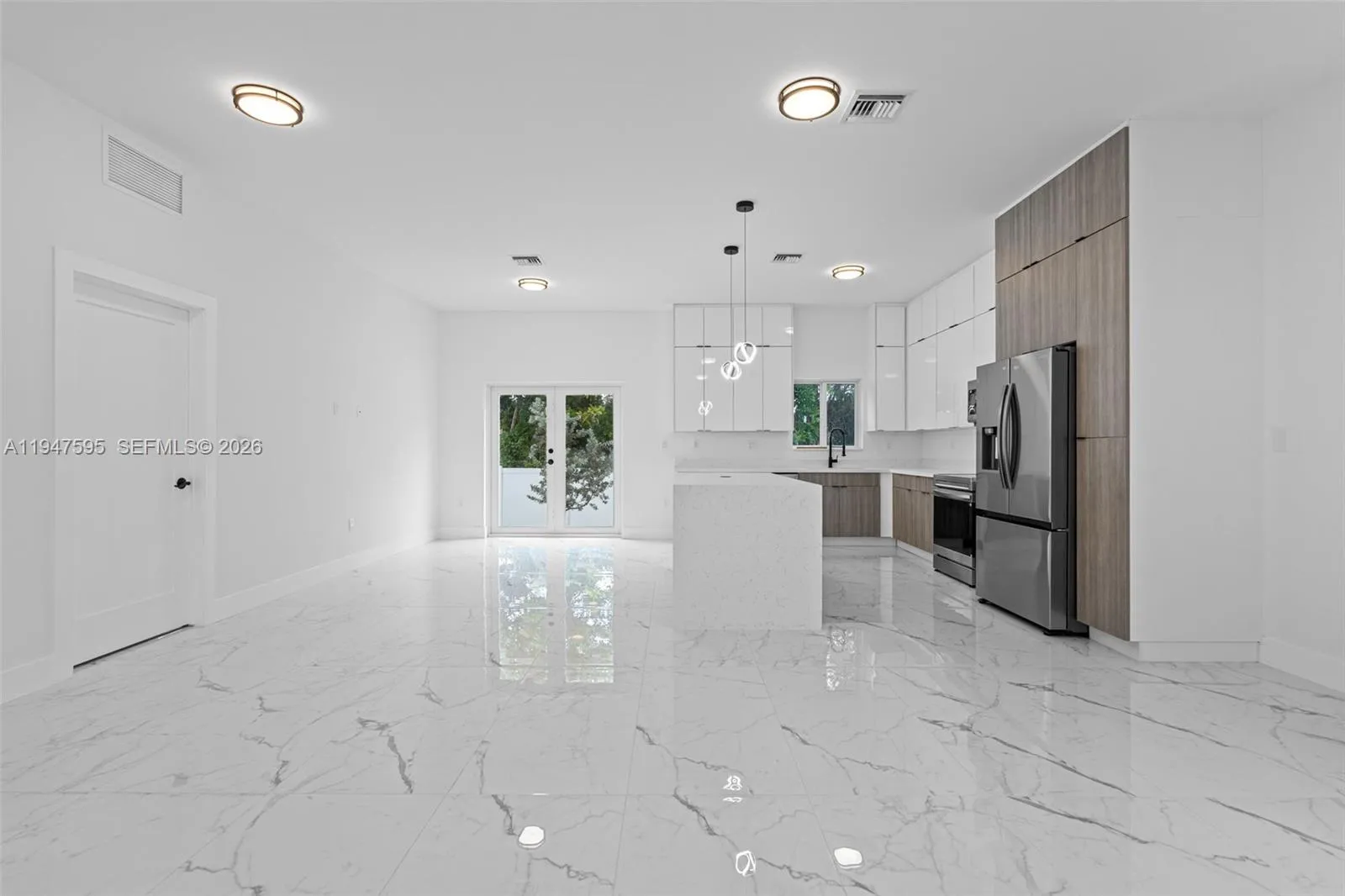 2861 NW 8th Ct, Fort Lauderdale FL 33311