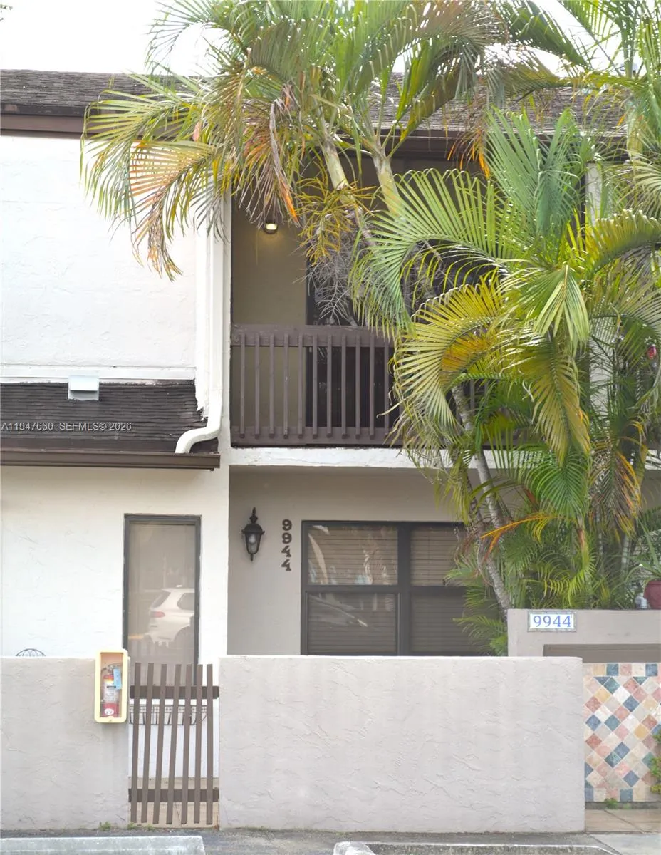 9944 NW 41st St # 23, Doral FL 33178