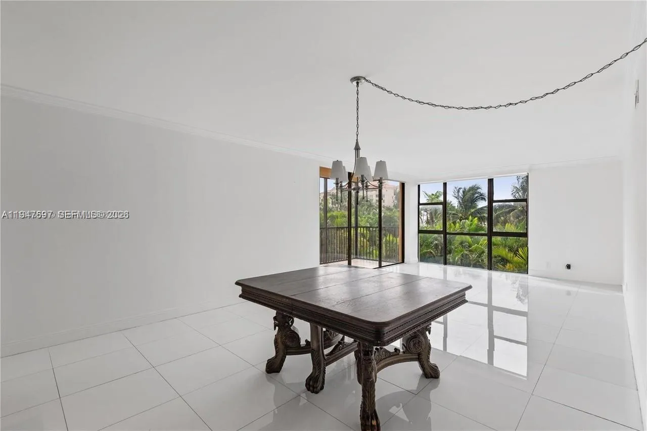 20335 W Country Club Dr # 209, Aventura FL 33180
