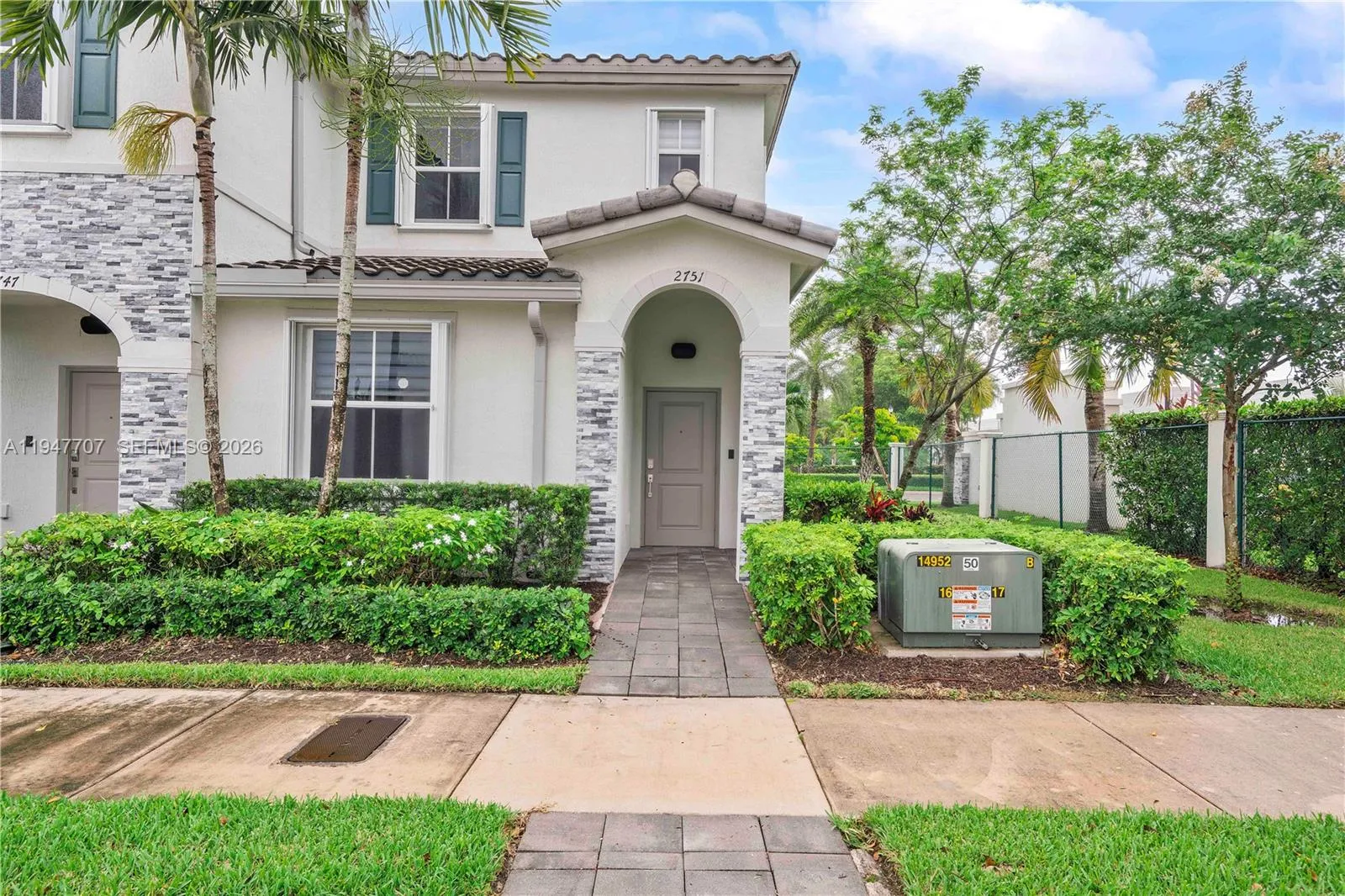 3 bedroom 3 bath for sale at 2751 SE 15th St, Homestead FL 33035