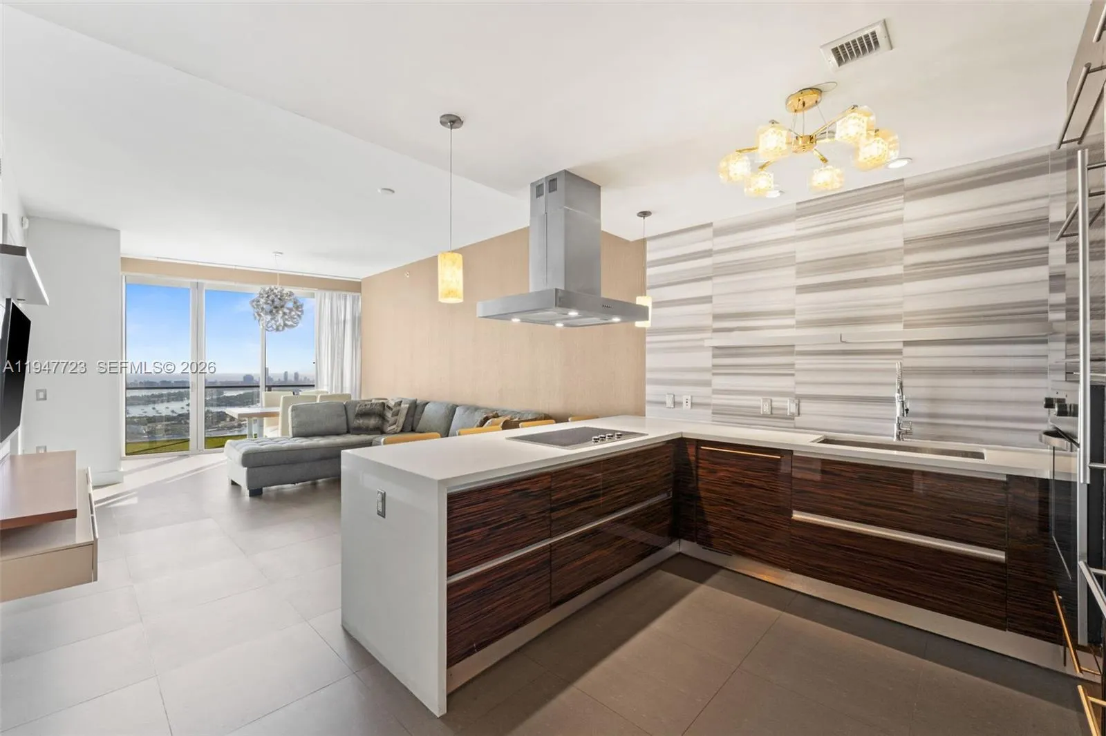 1100 Biscayne Blvd # 4502, Miami FL 33132