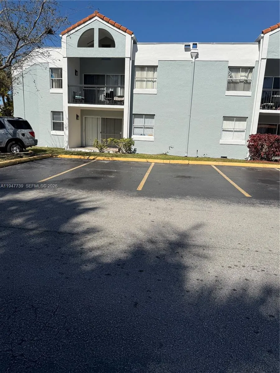 6276 NW 186th St # 307, Hialeah FL 33015