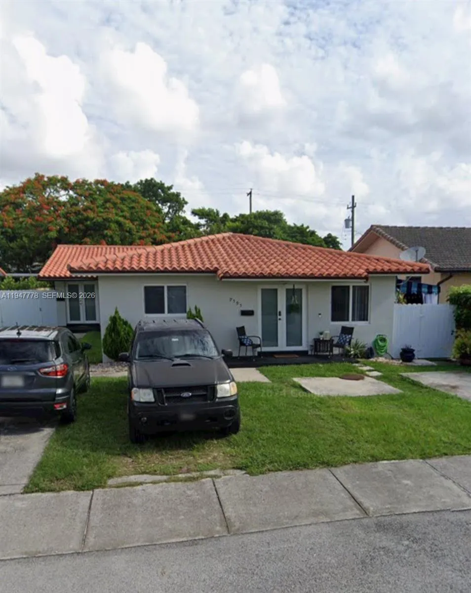 9595 SW 39th St, Miami FL 33165
