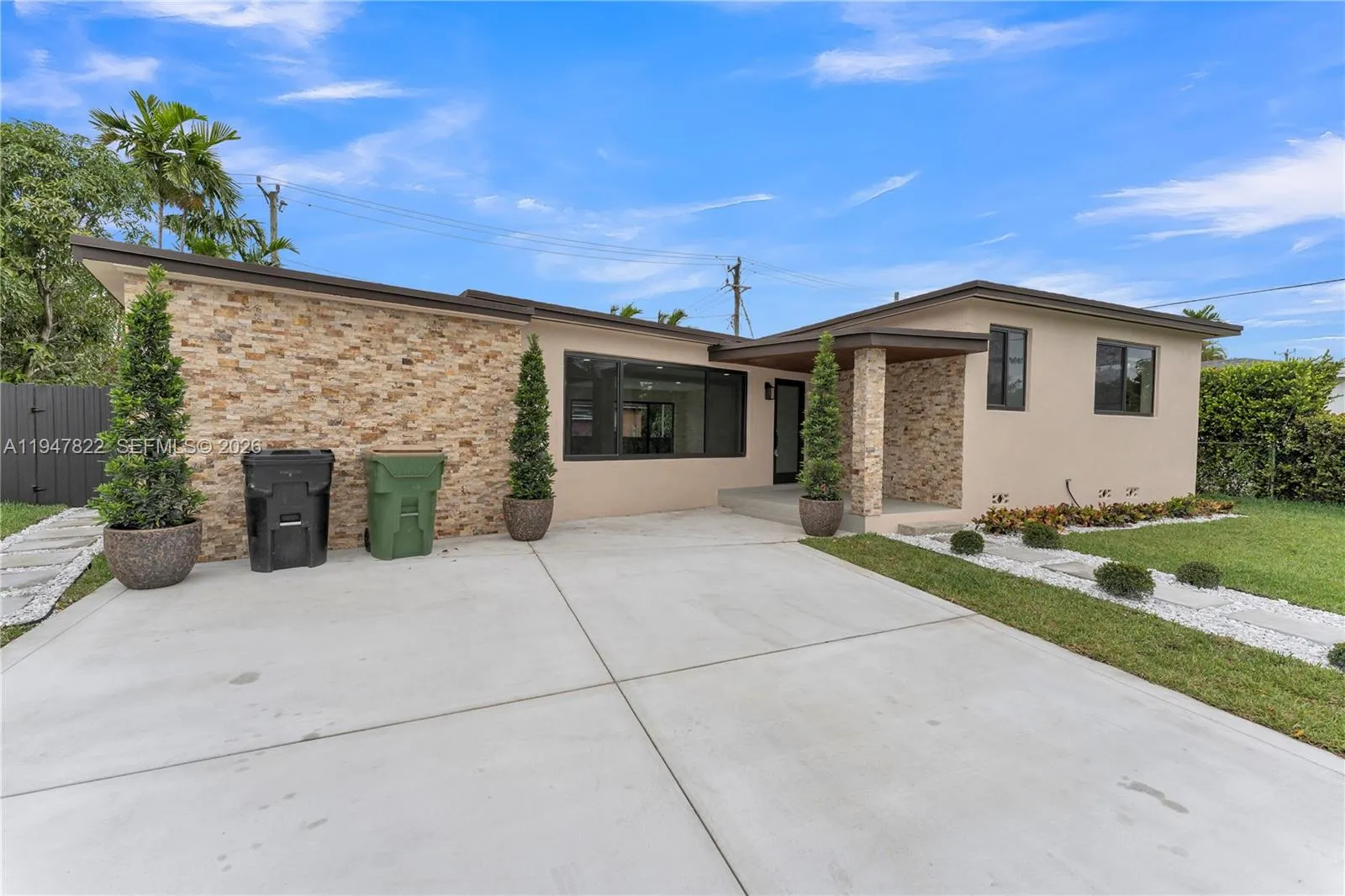 141 NE 122nd St, North Miami FL 33161