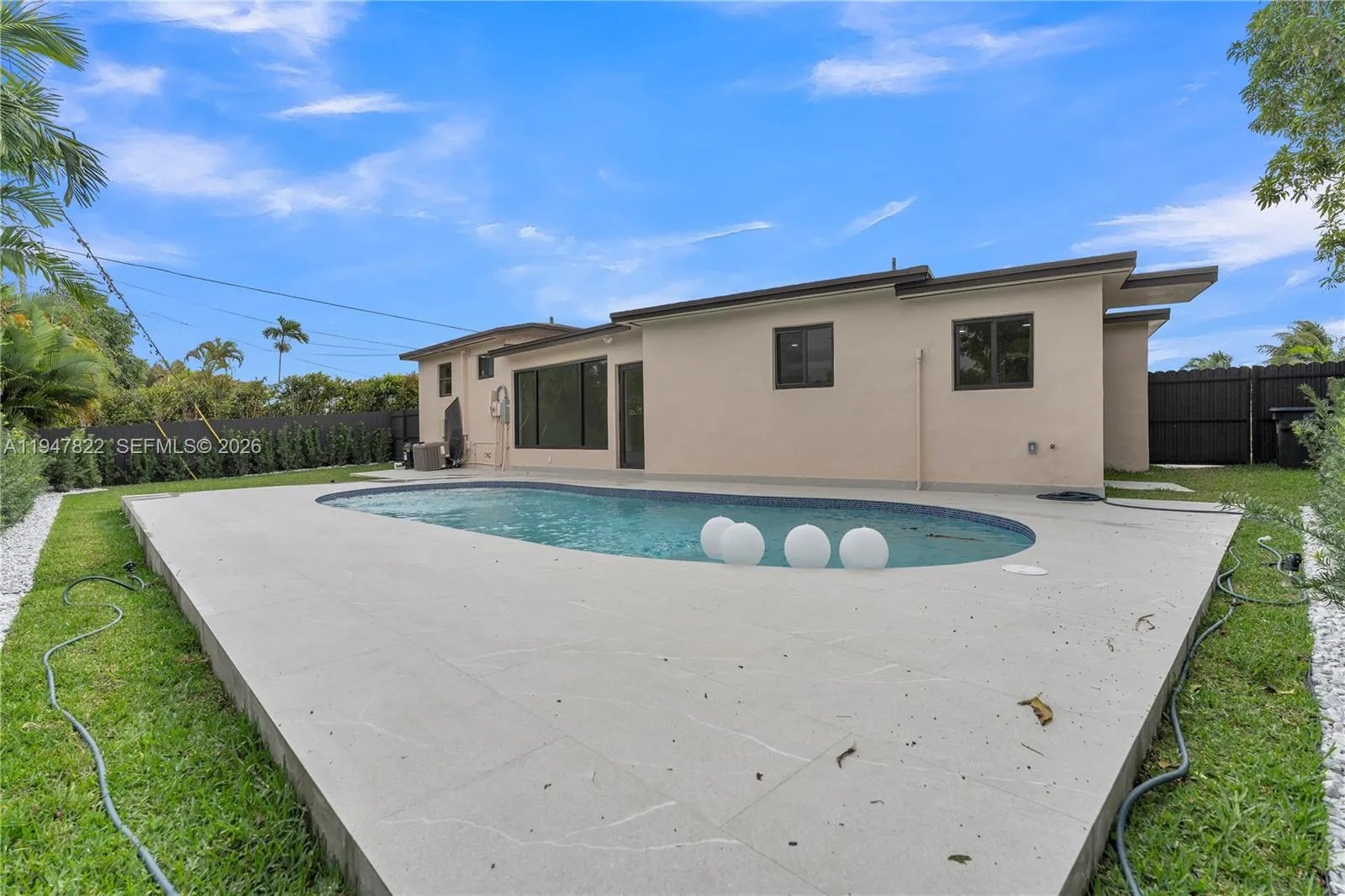 141 NE 122nd St, North Miami FL 33161