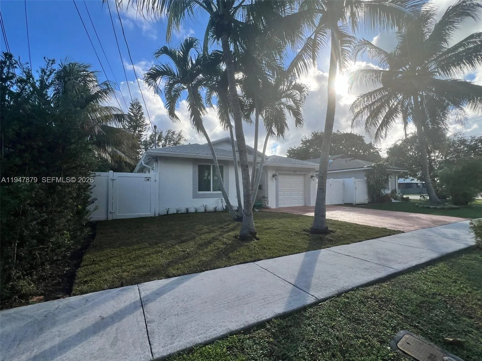 747 SW 6th St, Hallandale Beach FL 33009