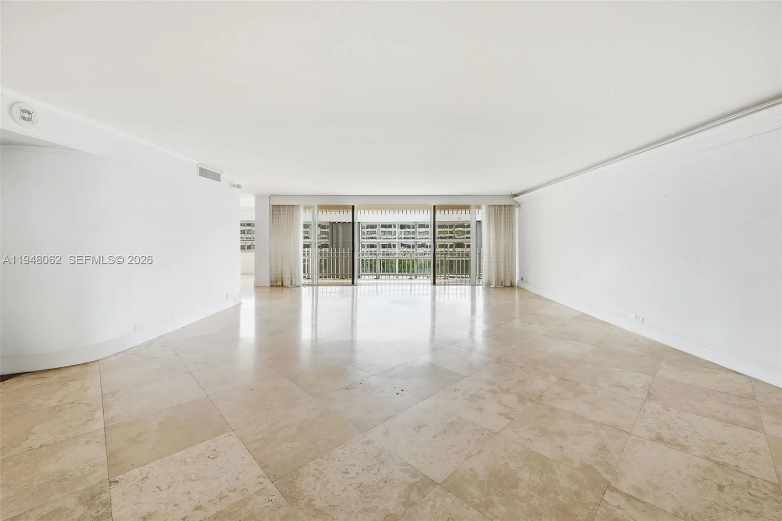3 Grove Isle Dr # C605, Miami FL 33133