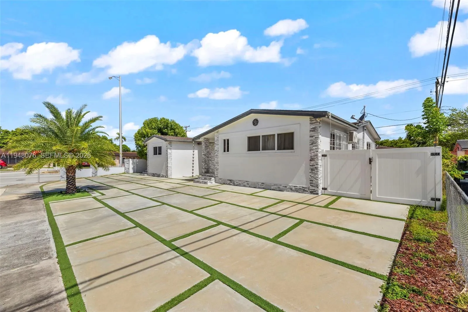 8631 SW 16th Ter, Miami FL 33155