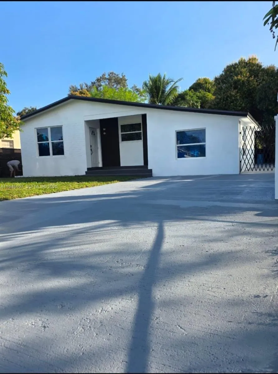 4 bedroom 2 bath for sale at 2600 NW 108th St, Miami FL 33167