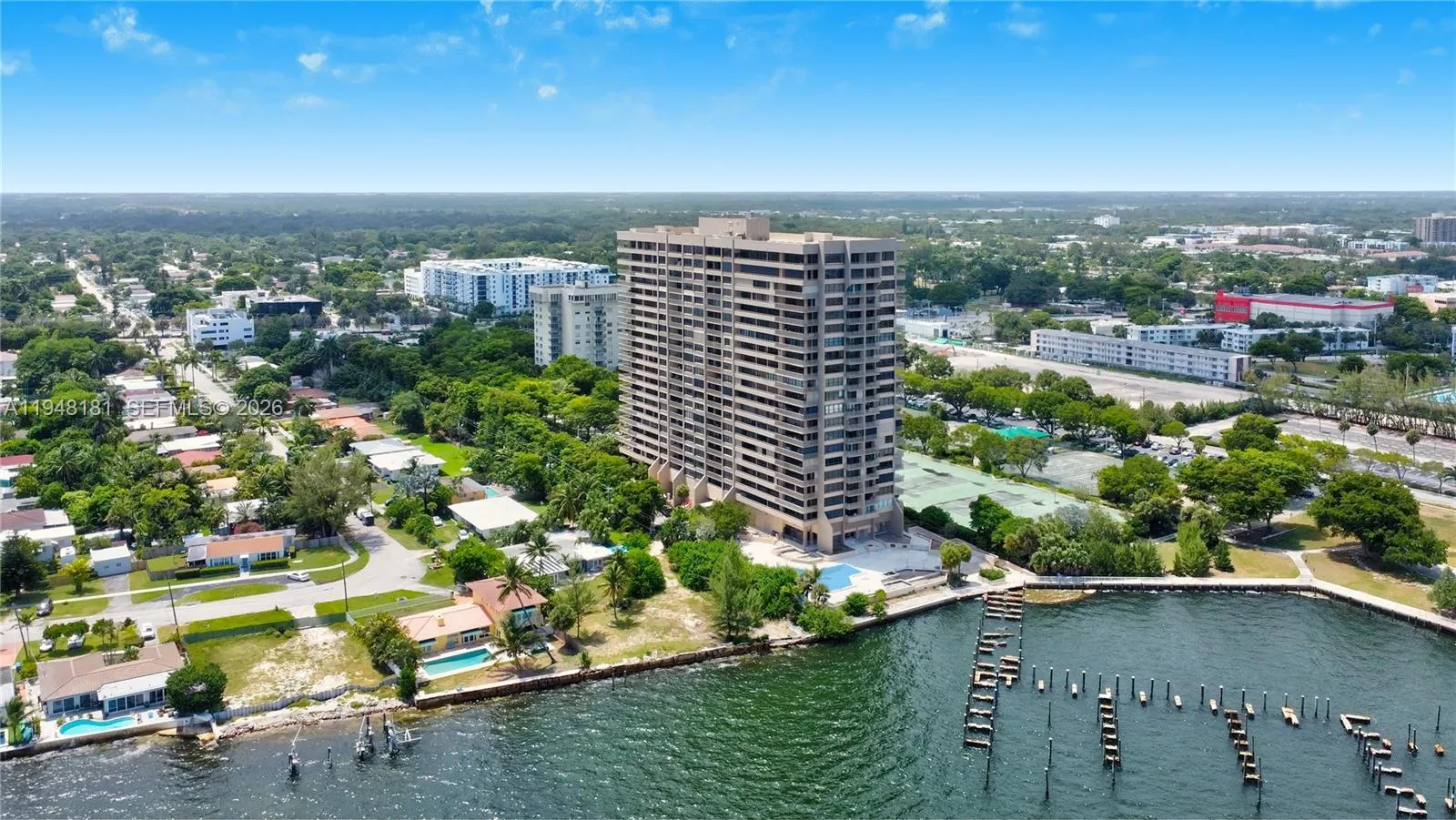 11113 Biscayne Blvd, Miami FL 33181