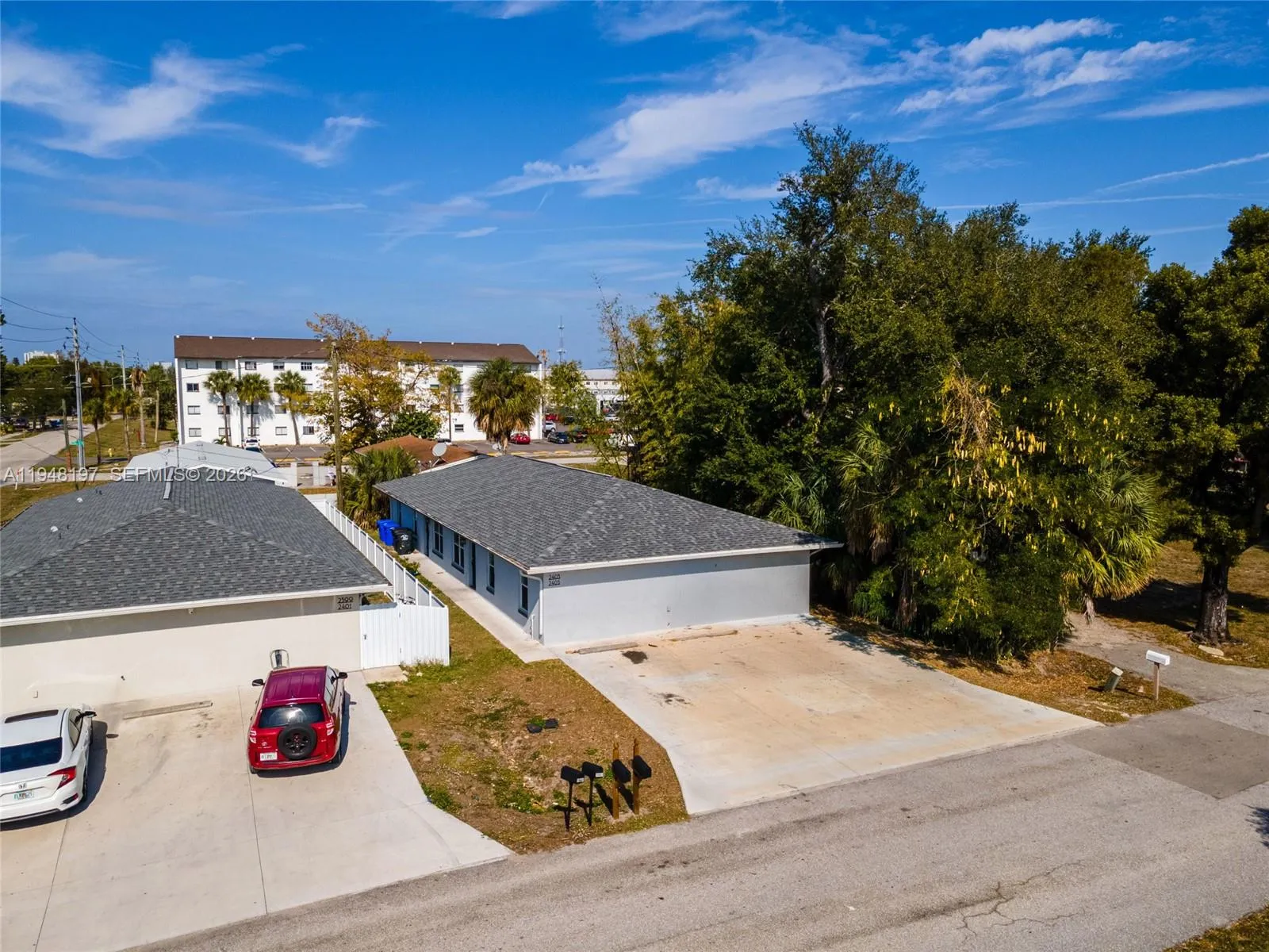 2403/2405 Maple Ave, Fort Myers FL 33901