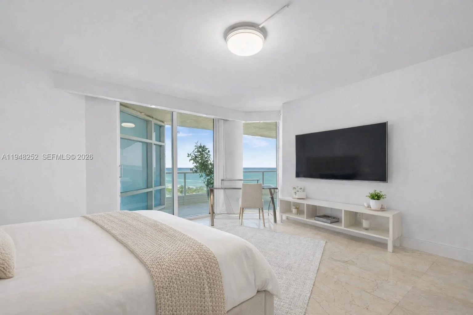 5025 Collins Ave # 903, Miami Beach FL 33140