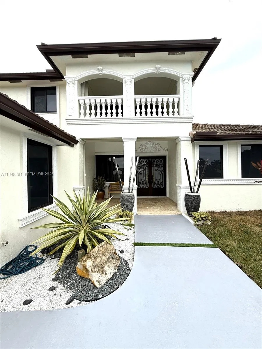 16137 SW 154th Ct, Miami FL 33187