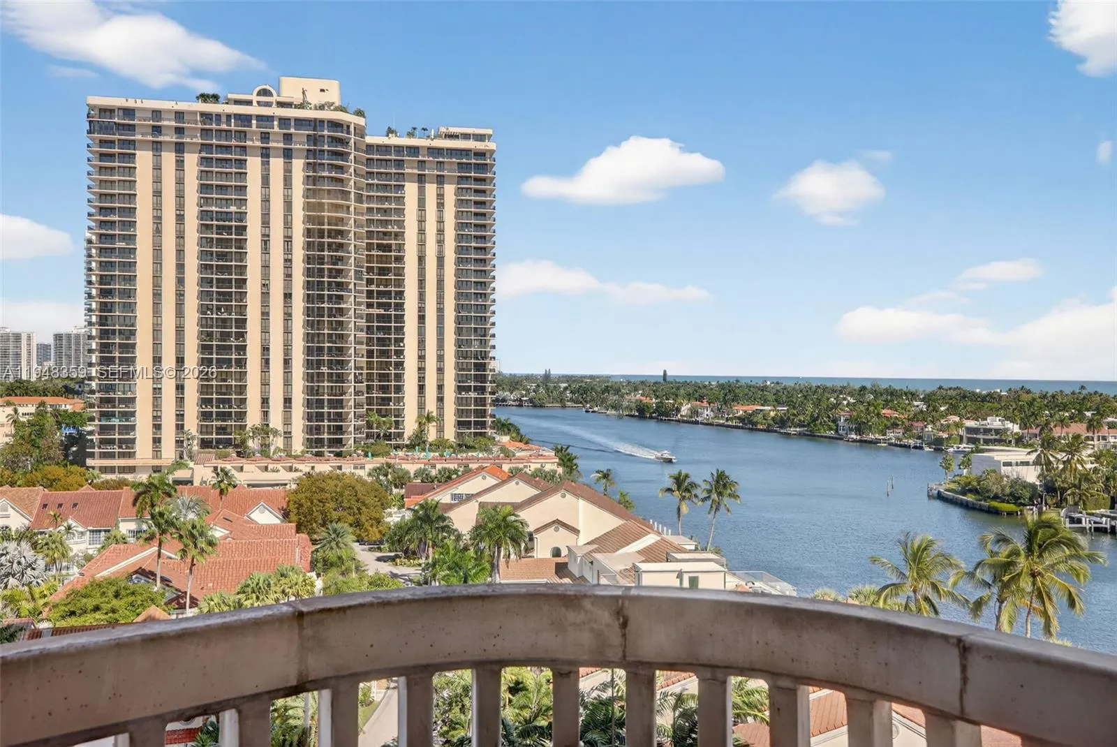 19355 Turnberry Way # 8L, Aventura FL 33180