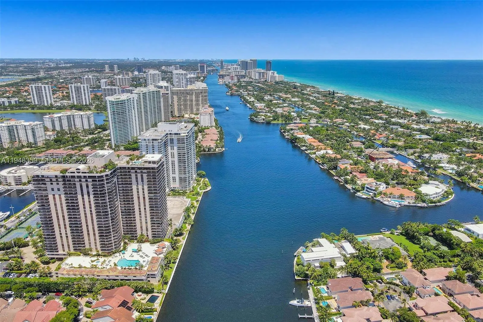 19355 Turnberry Way # 8L, Aventura FL 33180