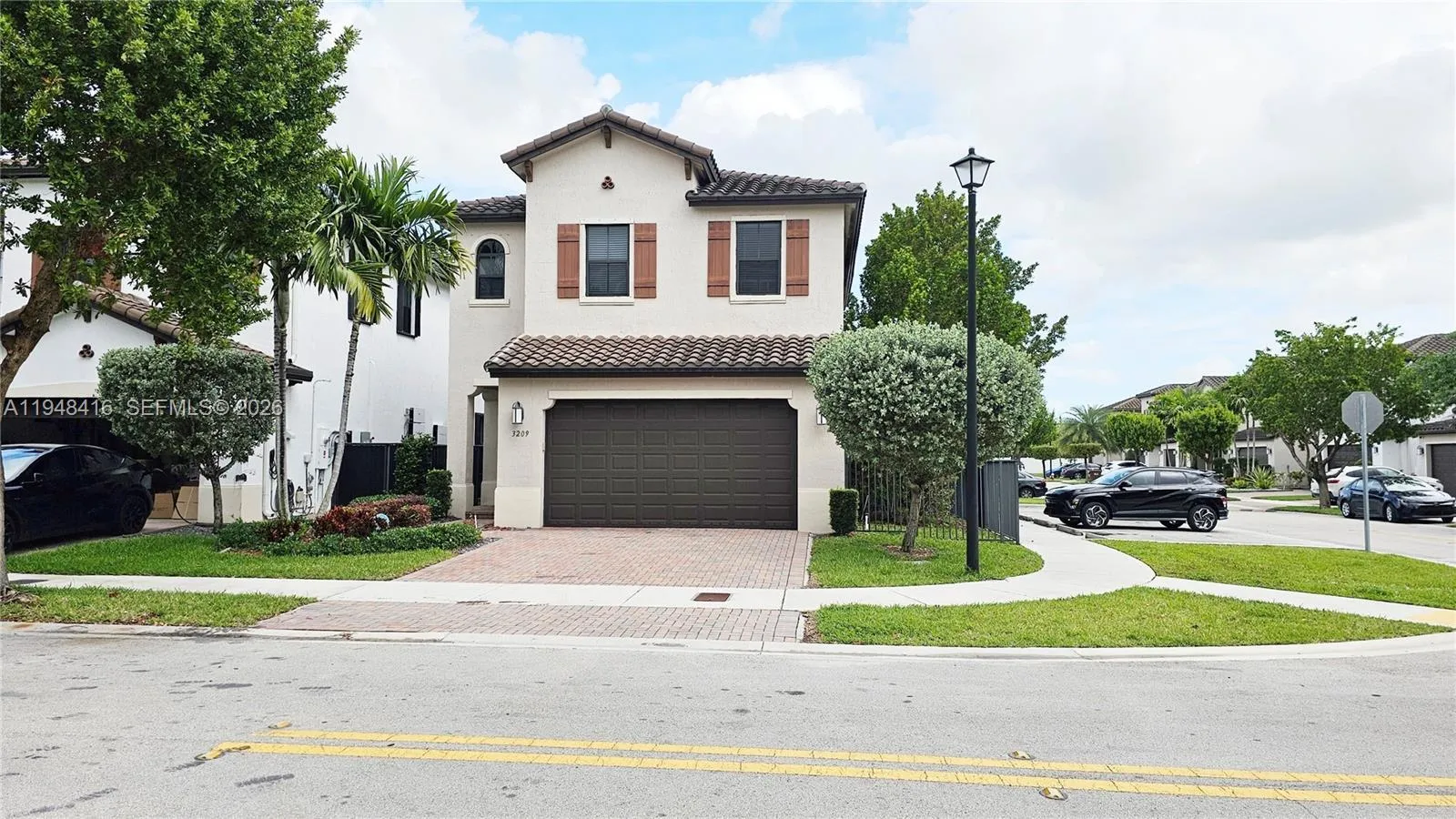 3209 W 98th Pl, Hialeah FL 33018